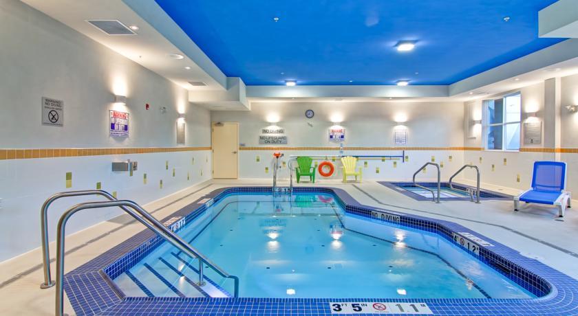 Fairfield Inn & Suites By Marriott Kamloops Eksteriør billede