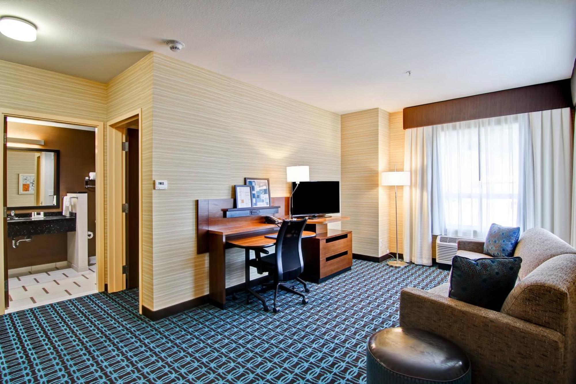 Fairfield Inn & Suites By Marriott Kamloops Eksteriør billede