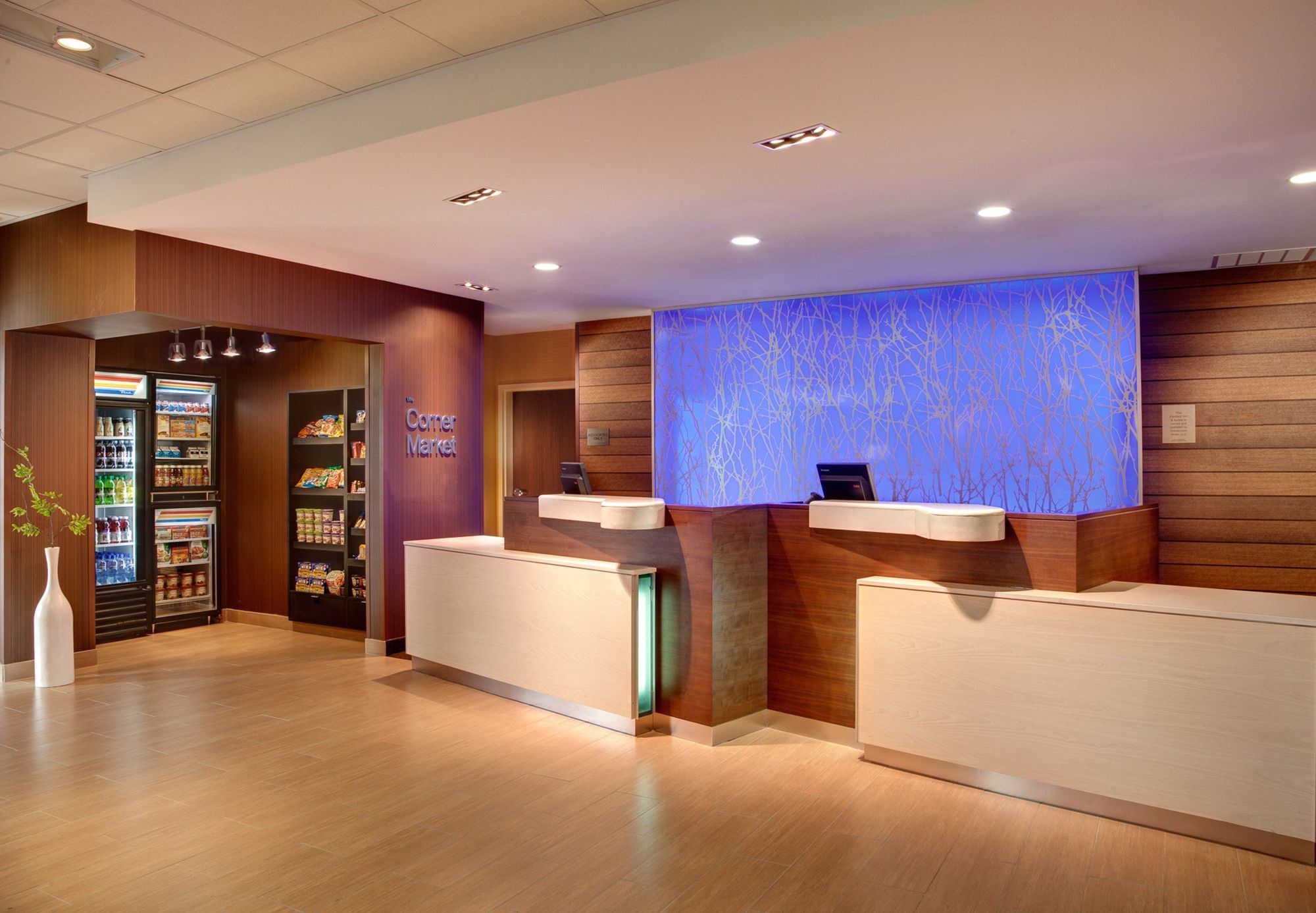 Fairfield Inn & Suites By Marriott Kamloops Eksteriør billede