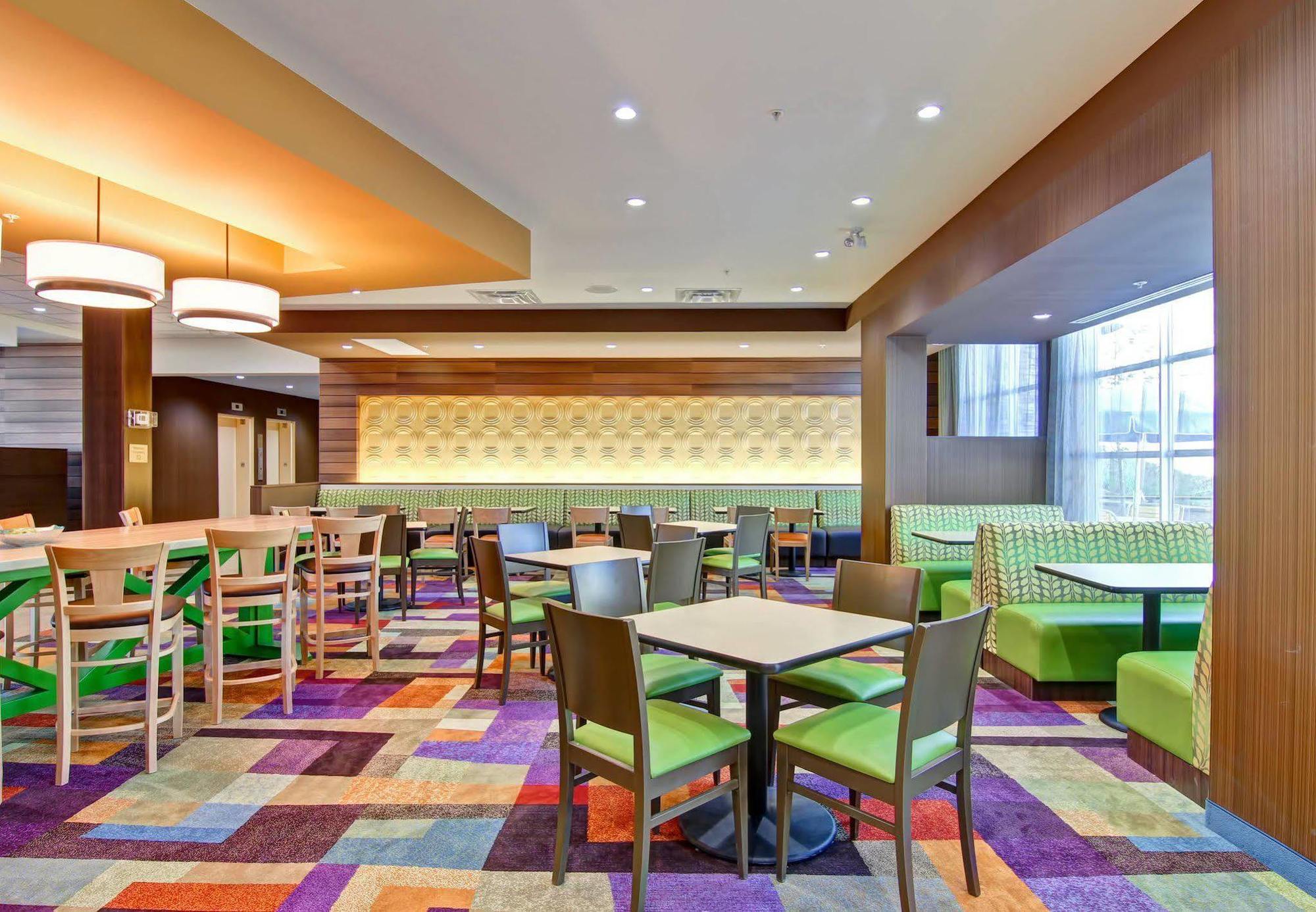 Fairfield Inn & Suites By Marriott Kamloops Eksteriør billede